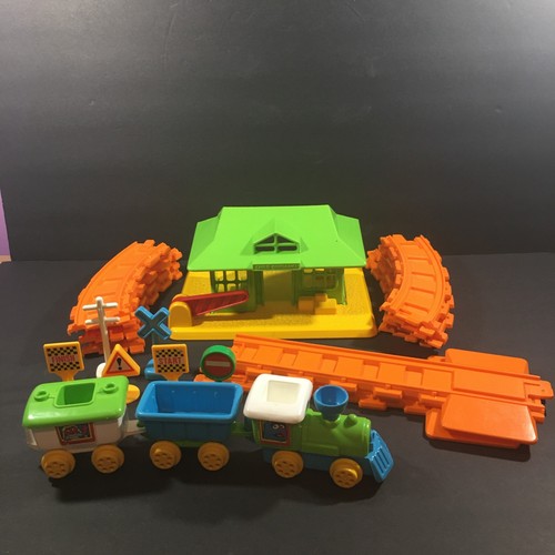 Vintage 1982 Sesame Street Railroad Train Set