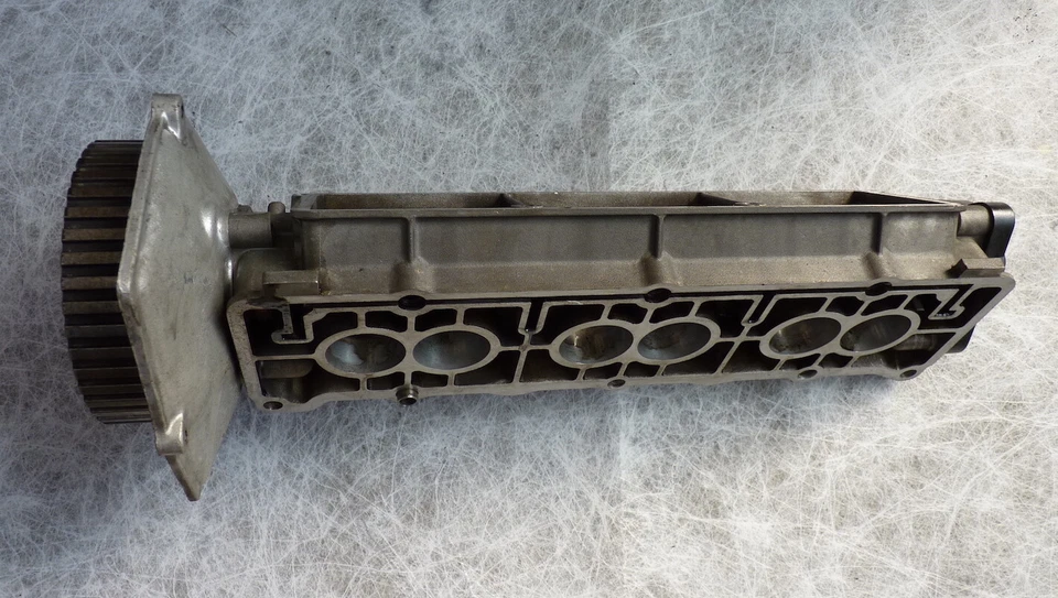 Maserati Biturbo AM452 camshaft housing 311020319 - Изображение 4 из 4