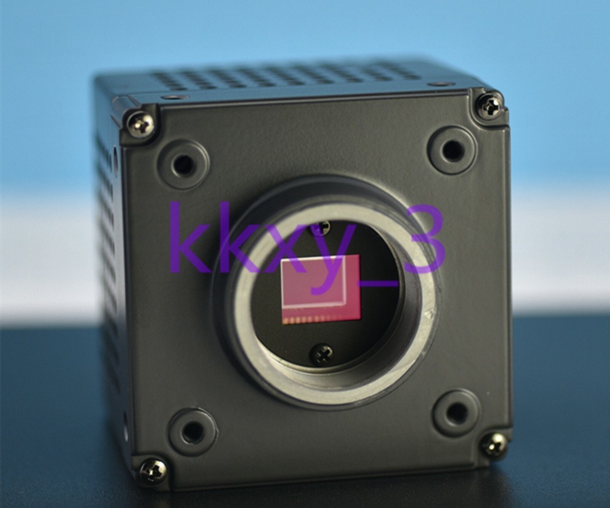 1 PCS Hitachi KP-F120CL black and white CCD industrial 1 PCS Hitachi KP-F120CL black and white CCD industrial