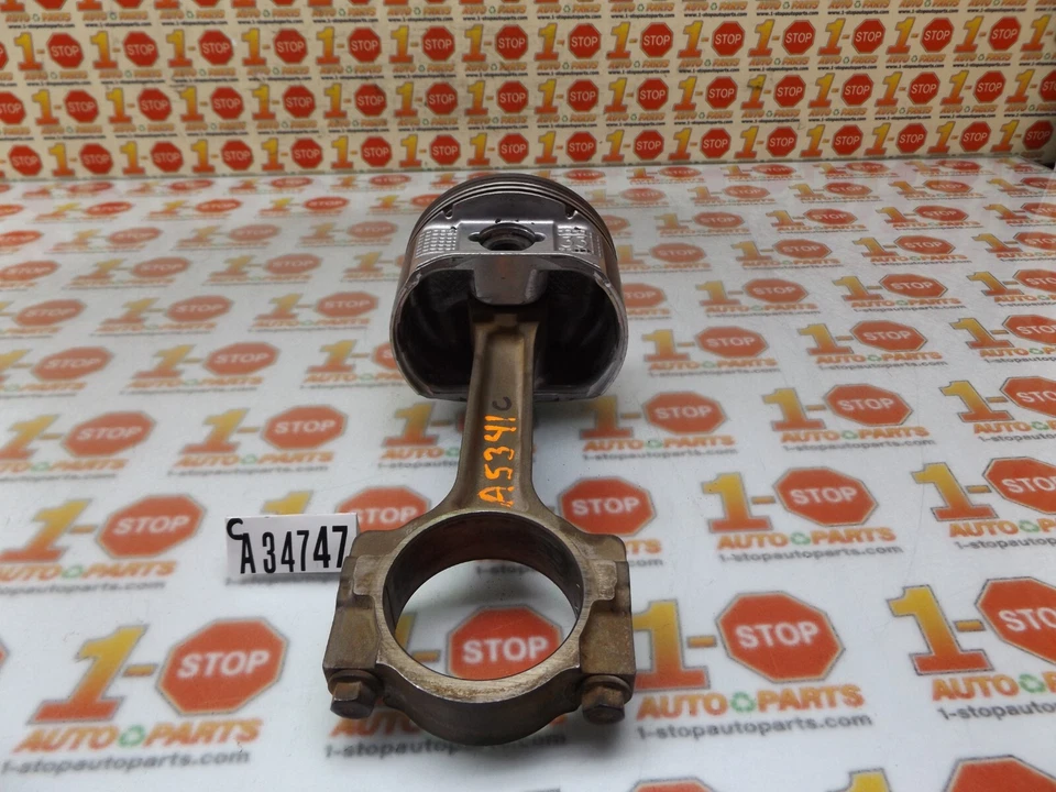 2006-2019 CHEVROLET SILVERADO 2500 PISTON W/ CONNECTING ROD 89017849 OEM - Image 3 of 4