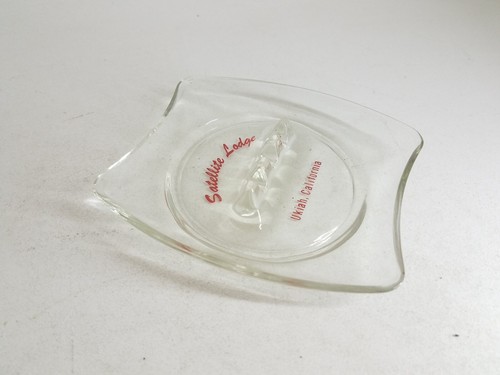 Satellite Lodge Ukiah California Ashtray Vintage Glass Clear - Picture 3 of 6