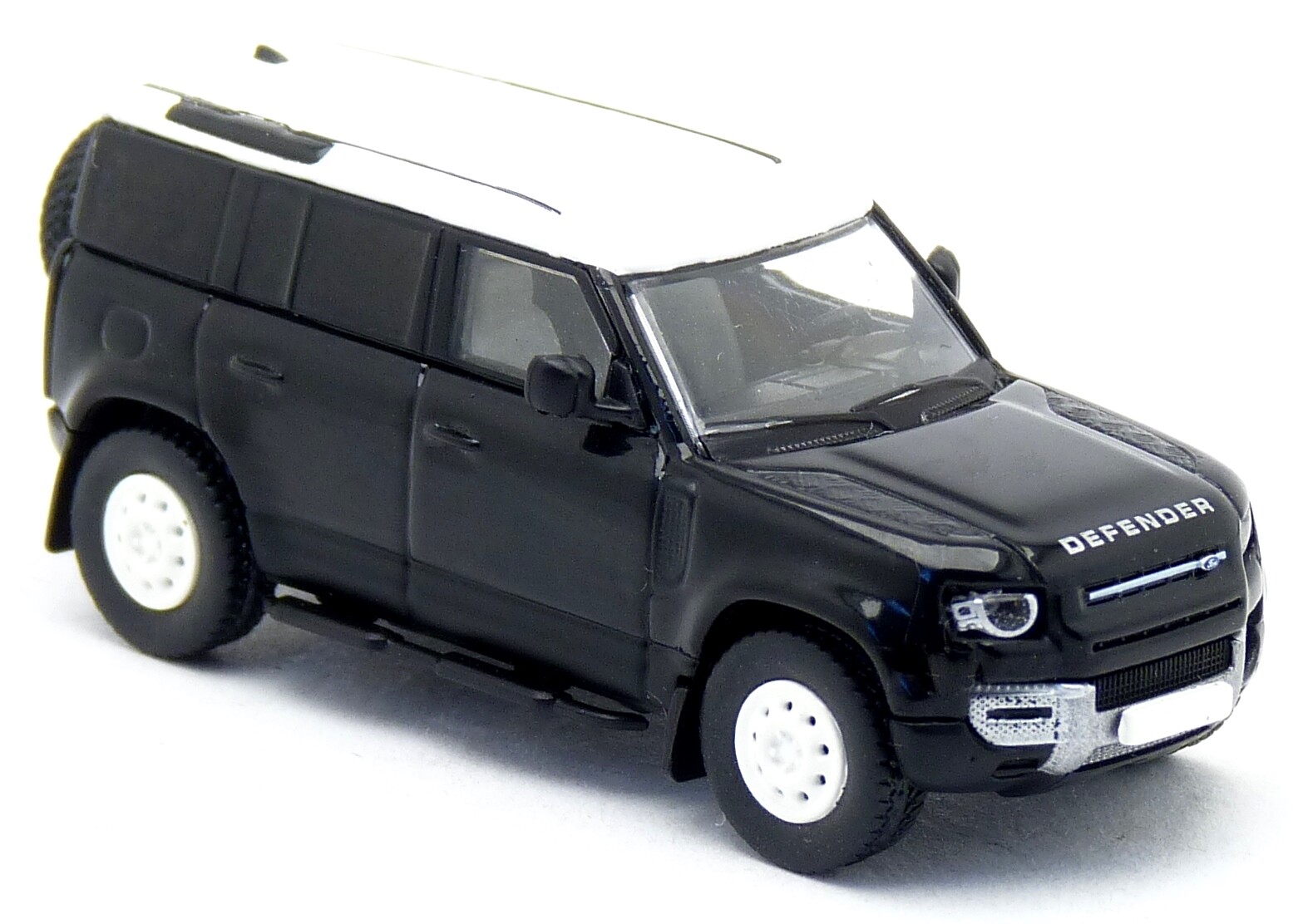 IXO Premium ClassiXXs PCX 87 - Land Rover Defender 110 - Modell Auswahl ...