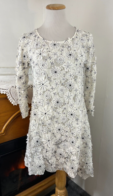 Staples Lace Testured Flower Applique ALine Dress ~ Size S | eBay