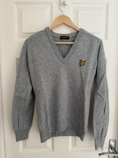 Lyle and Scott “Vintage” Grey V-Neck Jumper Small