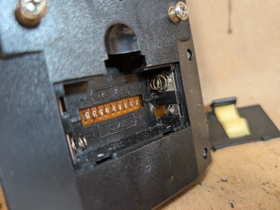 Genuine OEM NORDICTRACK Computer Monitor Controller with Cables Bracket GUC - Image 3 of 4