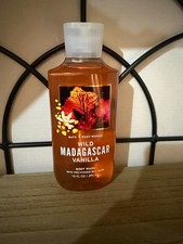New Bath  Body Works Shower Gel, 10 oz MULTIPLE SCENTS 