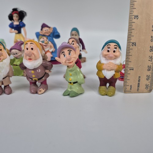 Konvolut Vintage Disney Schneewittchen und die sieben Zwerge gemischte Figuren - Bild 3 von 9
