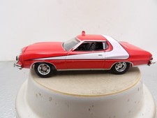 STARSKY  HUTCH 1976 FORD GRAND TORINO  2017 GREENLIGHT HOLLYWOOD SERIES 1:64