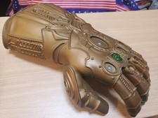 Marvel Avengers Infinity Thanos Gauntlet Glove Light Up Stones