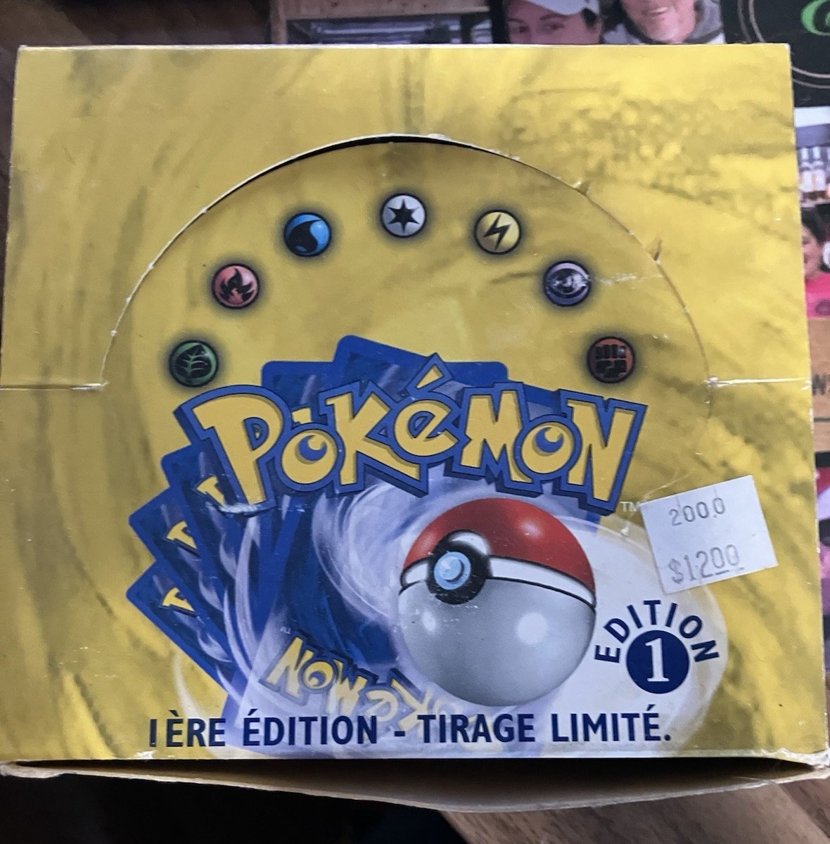 1999 Pokemon FRENCH 1st Edition Base Set Booster Box Display