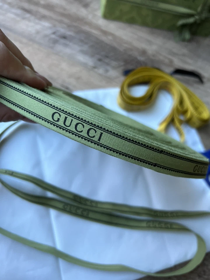 Authentic GUCCI Ribbon Green, 5/8 In wide, sell by the yard, Made in Italy. - Image 2 of 4