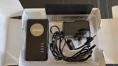 COMBO Multi-Kartenleser & USB Hub - AKASA