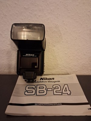 Nikon Speedlight SB 24 Aufsteckblitz Blitzgerät Flash