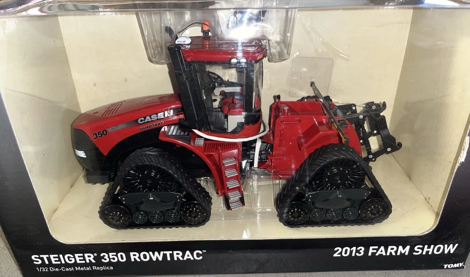 ERTL Case IH Steiger 350 Quadtrac  2013 Farm Show Edition Tractor 1/32 - Image 2 of 4