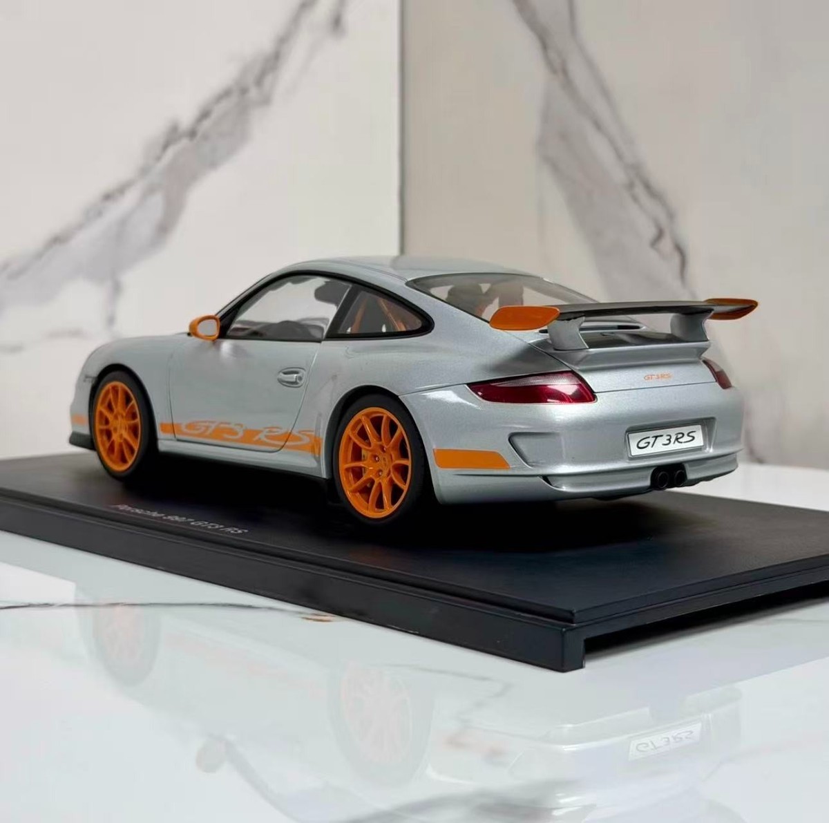 SUPER RARE* Autoart 1/18 Porsche 911 (997) GT3 RS Silver with