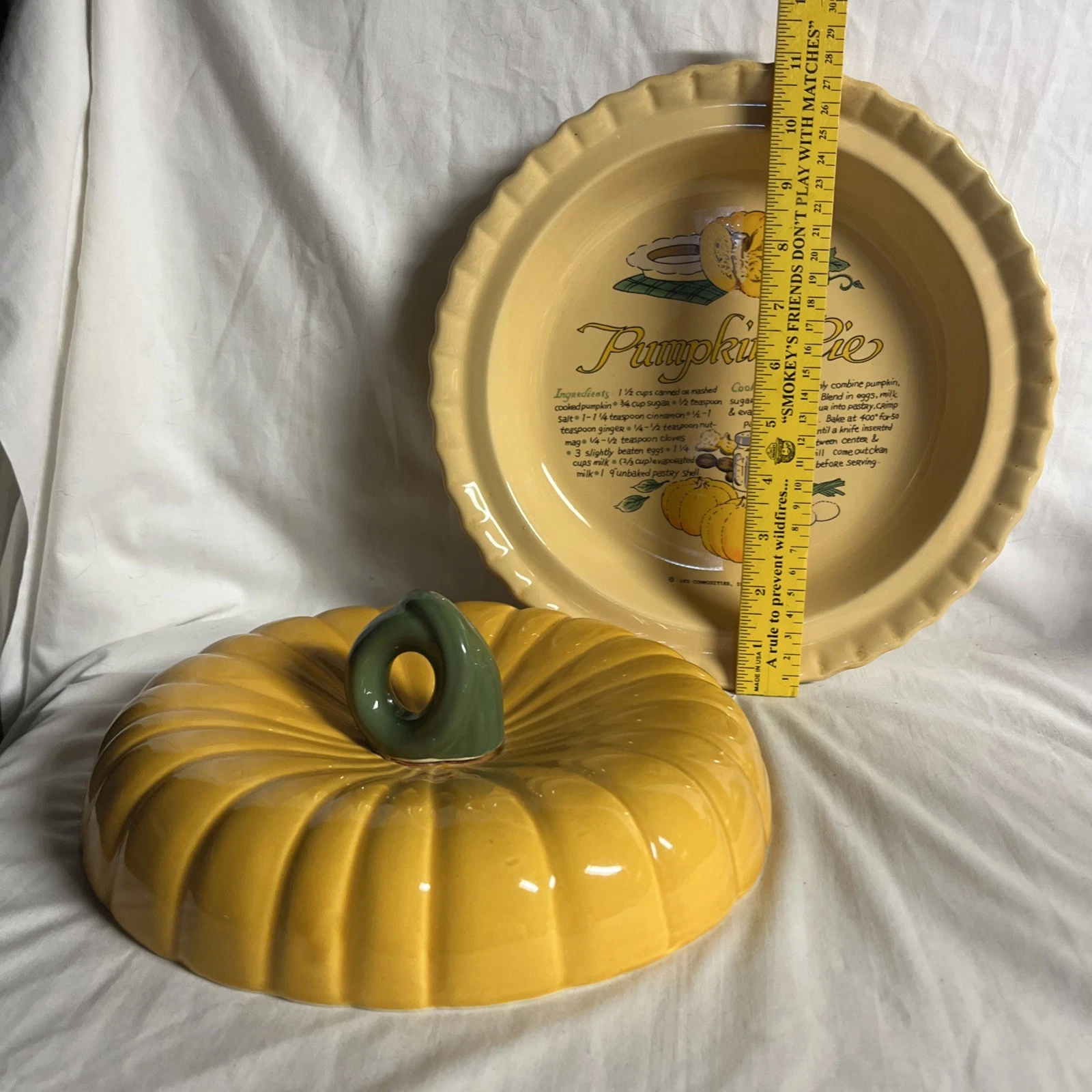 VTG LTD Commodities Pumpkin Shape Ceramic Pie Saver w/ Recipe 10.5"
Opens in a new window or tab