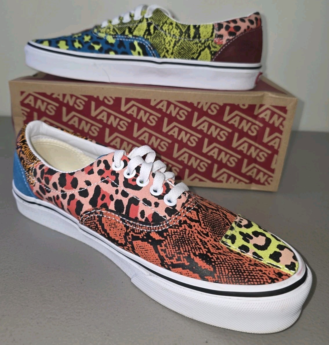 Vans ERA Patchwork Leopard/ Snake Print Shoes Siz… - image 1