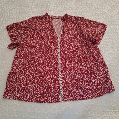 Shein Curvy Red White Floral Short Sleeve Top 4XL Flowy Lace V Neck Stretch Love - Picture 1 of 12