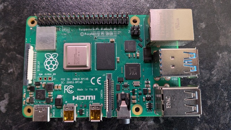 Raspberry Pi 4 Model B 4GB Single-Board Computer in Excellent Condition