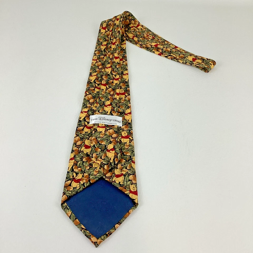 Corbata Oso Winnie The Pooh Patrón Hoja Bellota 100% Seda Italiana Disney Store  Foto 4 de 4