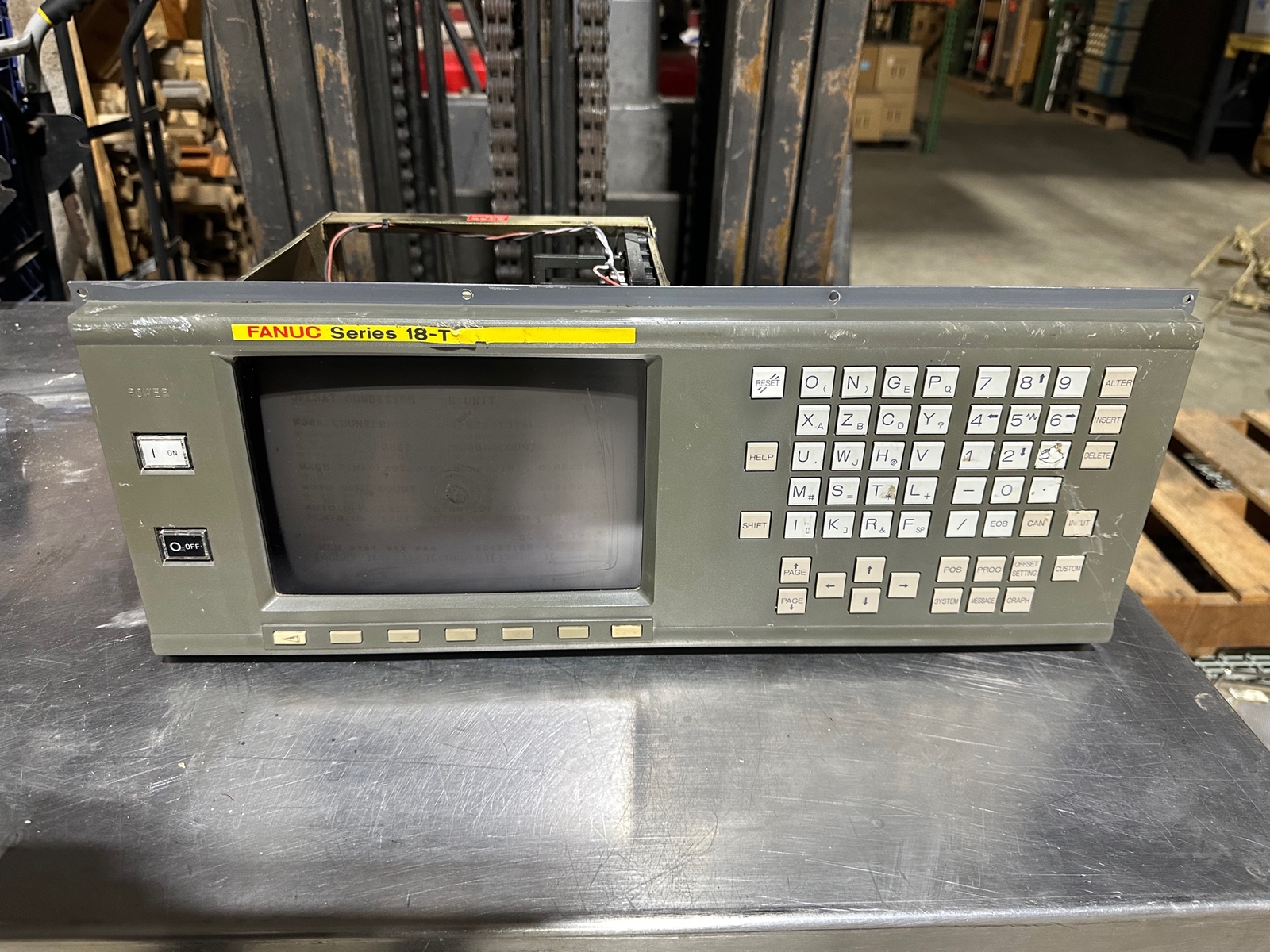 ONE (1) FANUC Operator Panel w/ CRT Display A02B-0120-C051/TAR D9MM-11A UNTESTED