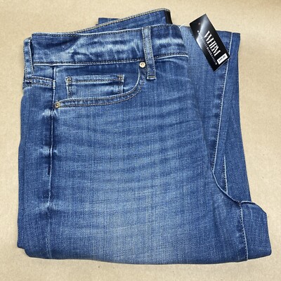 PETITE MID-RISE EVERYDAY SOFT DENIM GIRLFRIEND IN