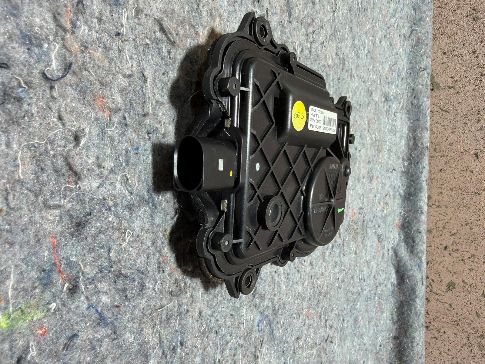 06-10 BENTLEY FLYING SPUR LEFT LH DOOR SOFT CLOSE ACTUATOR 3D0837059B