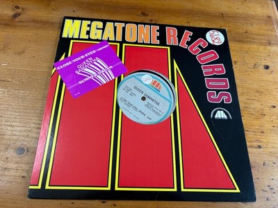 12'' US 1983 Queen Samantha - Close Your Eyes / Summer Dream