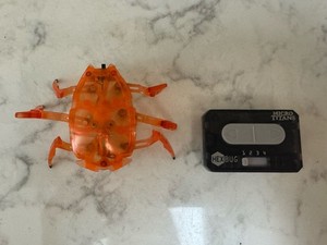 HexBug Scarab & HexBug Micro Titans Remote Control. Parts Only. Please Read