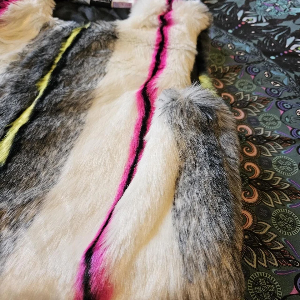 Spyder 儿童人造毛皮短背心 — 第 3/4 张图片