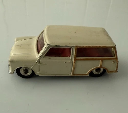 DINKY TOYS MORRIS MINI TRAVELLER ( 197 ) - Vintage Model Car , No Box