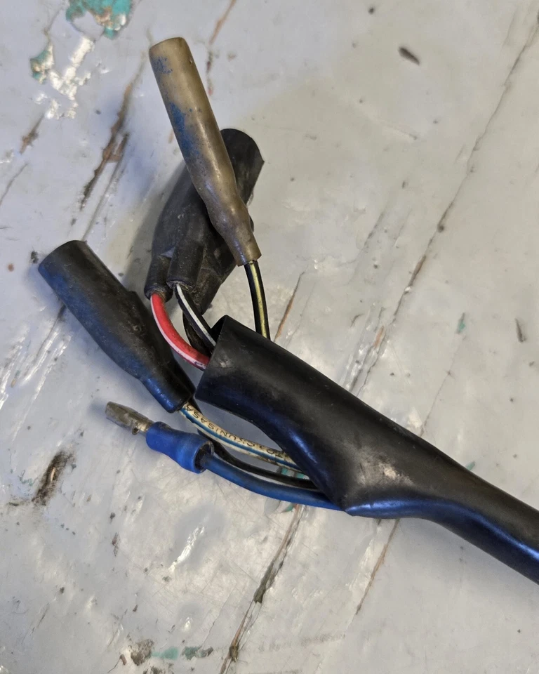 OEM SUZUKI RM100 / RM125 MONTAJE UNIDAD CDI 32900-40220 Foto 4 de 4