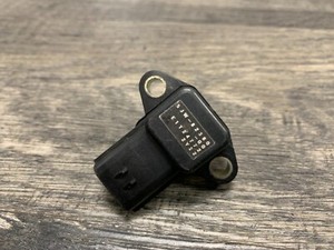 Yamaha 2002-2003 YZFR1 R1 Pressure Sensor 5JW-82380-00-00 OEM