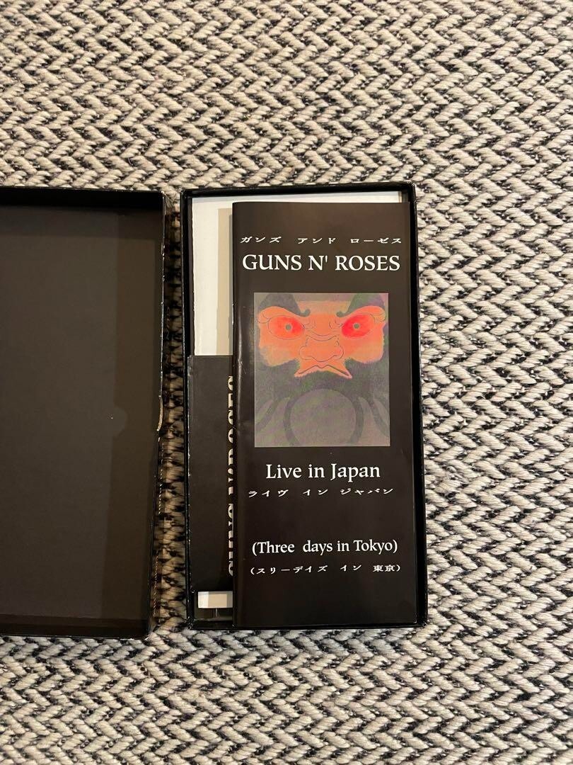 GUNS N' ROSES Live In Japan 1992 CD 3枚組 Amazon | Live In Japan 1992 | Guns N' Roses | ハードロック