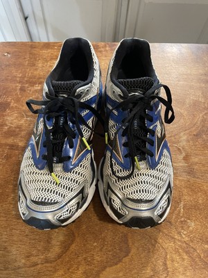 mizuno wave nirvana 8