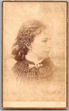 ANTIQUE CIRCA 1880S CDV BOULEVARD STUDIO LADY IN DRESS CHICAGO IL