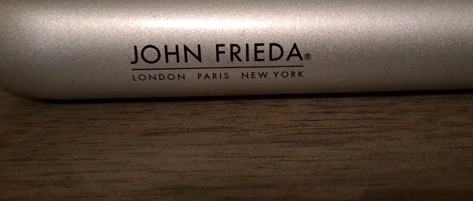 Plancha plancha acabado elegante John Frieda, 1" Londres París Nueva York Foto 2 de 4