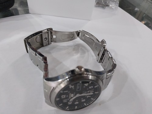 Seiko 5 Sports SNZ Automatic Analog Black Dial SNZG13J1 Men's Watch 42 mm - Zdjęcie 13 z 22