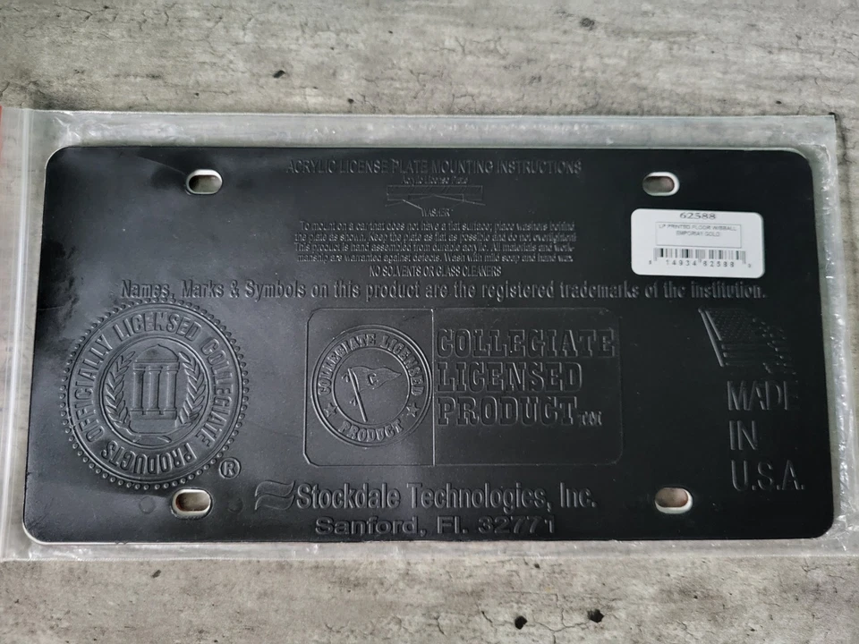 Placa de licencia acrílica de baloncesto Emporia State Hornets de colección RARA Foto 4 de 4