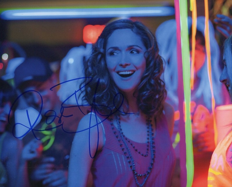 Autographed Rose Byrne Cute 8 x 10 Photo Signed with COA  