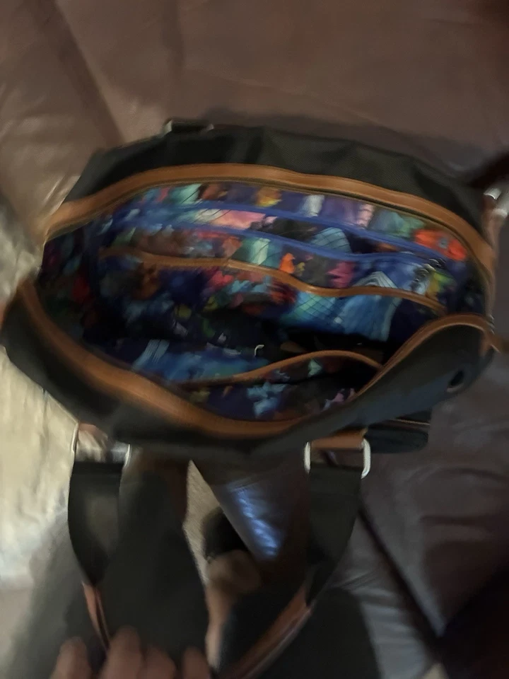 Robert Graham The Jetsetter Bag (NWT)  made in the USA  NY - Image 4 of 4