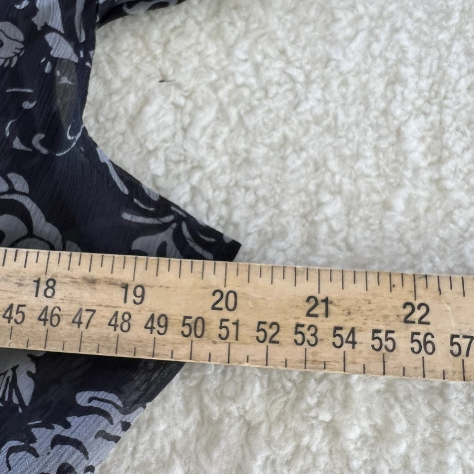 Daisy Fuenties Women's Blouse Top Large BLk Sheer Floral Cap Sleeve, V -Neck - Image 4 of 4