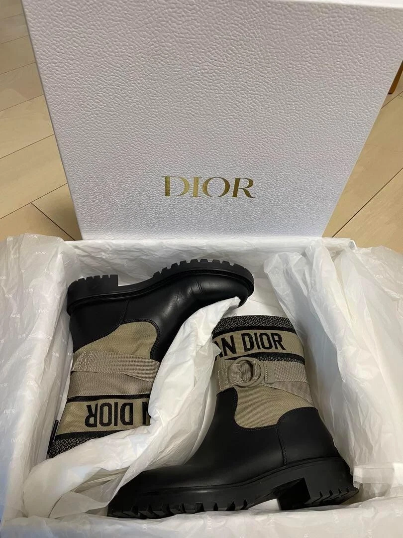 Bottes courtes Christian Dior longu couleur D majeure noir femme occasion