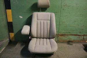 Mercedes Benz W124 Coupe Ce C124 Fahrersitz Stoff Creme Beige Mit Mittelarmlehne Ebay