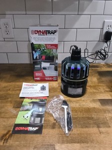 Bug Trap DynaTrap 3 Ultralight Indoor Insect Trap DT150 Tested. Camper Tent