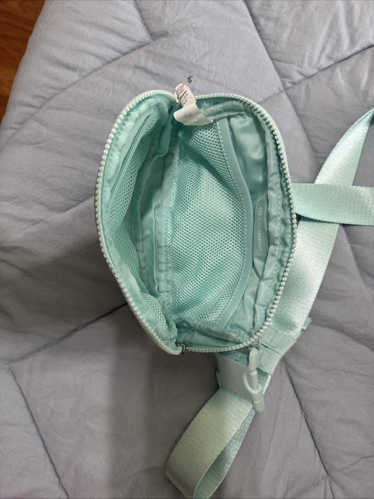 lululemon 1L mint green belt bag for hands-free convenience