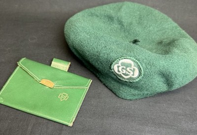 VTG Girl Scout Of America Green Wool Beret Hat Size LG & Change Purse With Loop