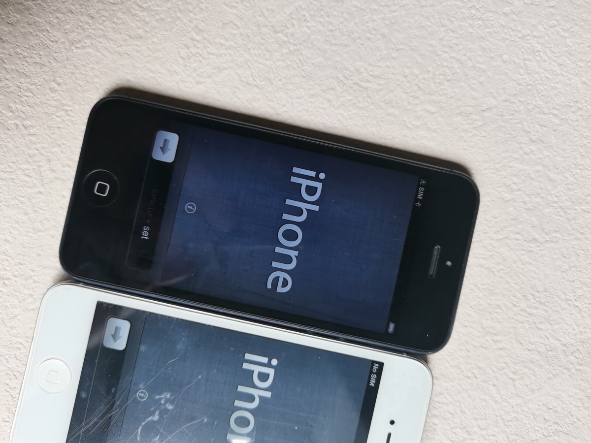 iOS 6 / iOS 7 Apple iPhone 5 Unlocked 16GB Black Silver