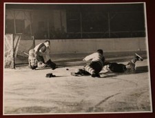 2 Vintage 1939 NY Americans Photos Goalie Earl Robertson Canadiens Maple Leafs!