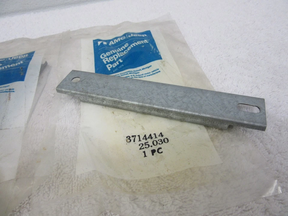 Nuevo de Lote Antiguo 1978 AMC Concord Gremlin Puerta Delantera Ventana Regulador Brazo Guías 3714414 dp1 Foto 2 de 4